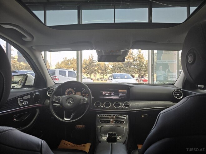 Mercedes E 300 4MATIC 2016, 180,000 km - 2.0 л - Sumqayıt