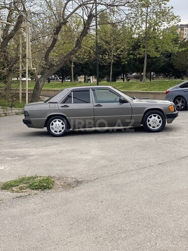 Mercedes 190 1990, 26,227 km - 2.0 l - Bakı