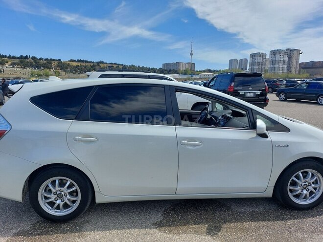 Toyota Prius V 2012, 373,368 km - 1.8 л - Bakı