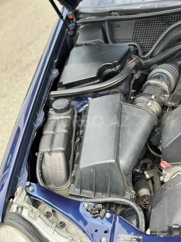 Mercedes E 240 1998, 327,580 km - 2.4 l - Mingəçevir