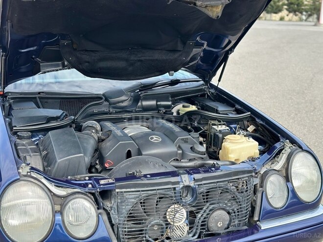 Mercedes E 240 1998, 327,580 km - 2.4 l - Mingəçevir