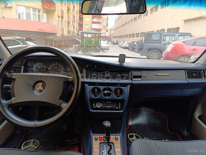 Mercedes 190 1990, 300,000 km - 2.0 l - Bakı