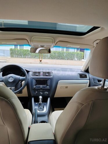 Volkswagen Jetta 2011, 288,000 km - 2.5 l - Sumqayıt