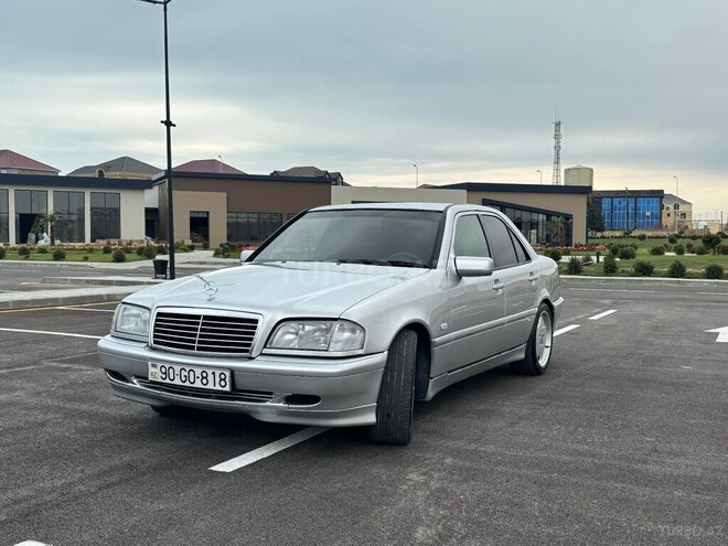 Mercedes C 240 2000, 228,000 km - 2.4 л - Bakı