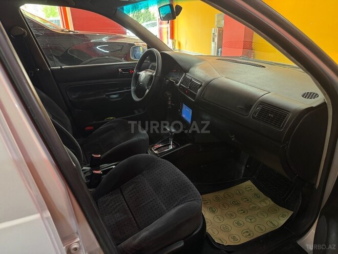 Volkswagen Golf 1999, 240,000 km - 1.8 l - Sumqayıt
