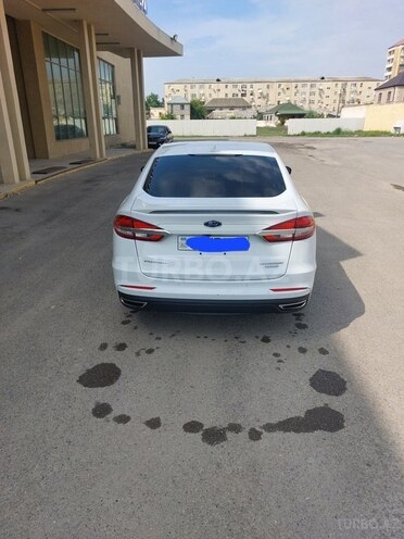 Ford Fusion (North America) 2019, 180,000 km - 2.0 l - Bakı