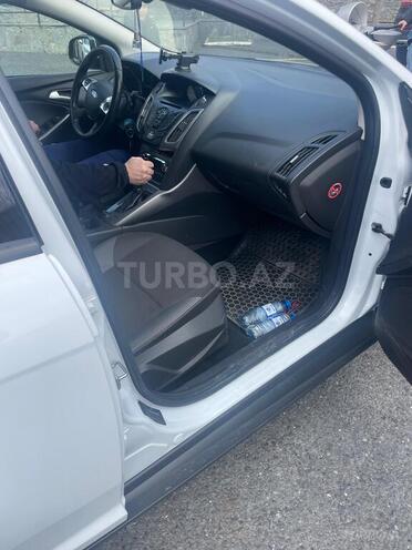 Ford Focus 2014, 136,000 km - 1.6 л - Bakı