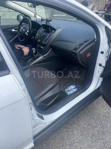 Ford Focus 2014, 136,000 km - 1.6 л - Bakı