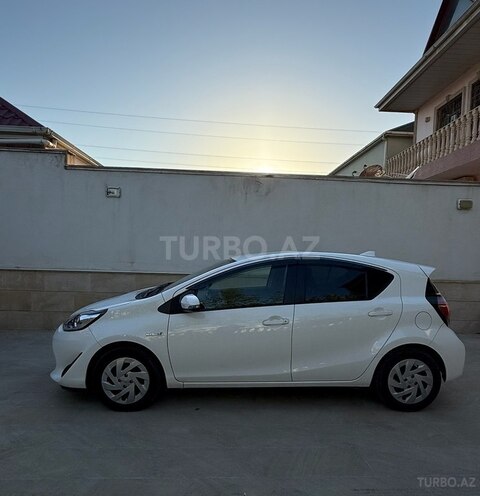 Toyota Aqua 2019, 97,000 km - 1.5 l - Bakı