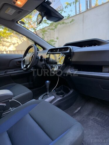 Toyota Aqua 2019, 97,000 km - 1.5 l - Bakı