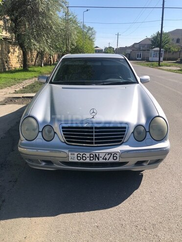 Mercedes E 240 1999, 360,000 km - 2.4 l - Yevlax