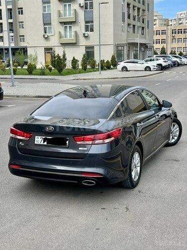 Kia K5-5