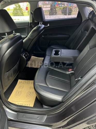 Kia K5-13