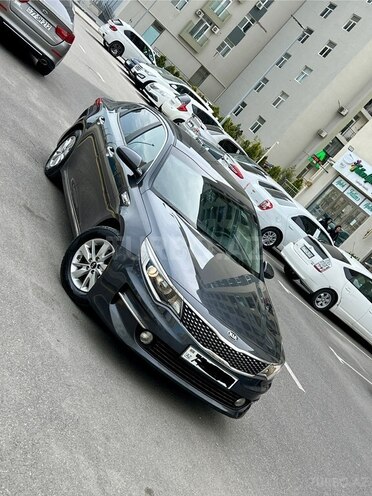 Kia K5-3