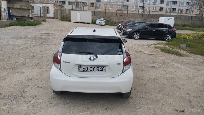 Toyota Aqua 2016, 57,000 km - 1.5 l - Bakı