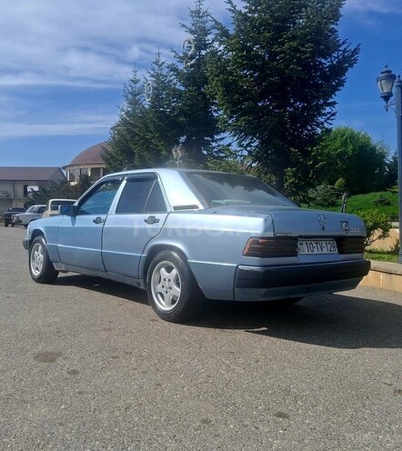Mercedes 190 1991, 326,567 km - 2.0 l - Qusar