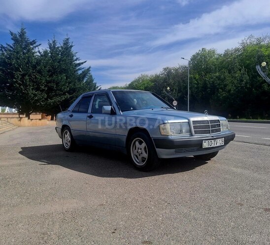 Mercedes 190 1991, 326,567 km - 2.0 l - Qusar