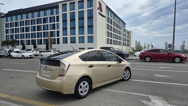 Toyota Prius 2010, 424,867 km - 1.8 l - Bakı