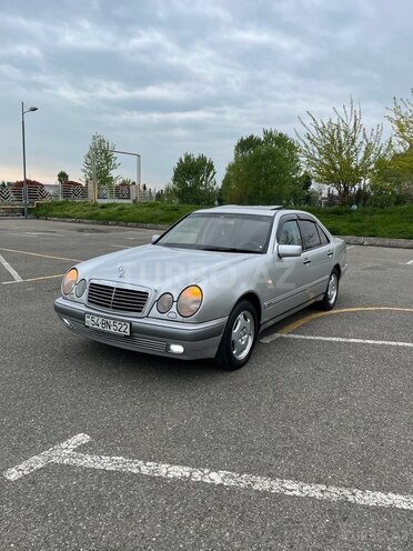 Mercedes E 230 1997, 334,000 km - 2.3 l - Qəbələ