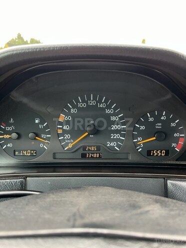 Mercedes E 230 1997, 334,000 km - 2.3 l - Qəbələ