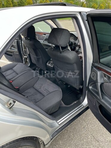 Mercedes E 230 1997, 334,000 km - 2.3 l - Qəbələ