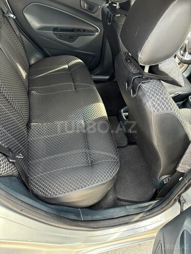 Ford Fiesta 2011, 220,000 km - 1.4 l - Bakı