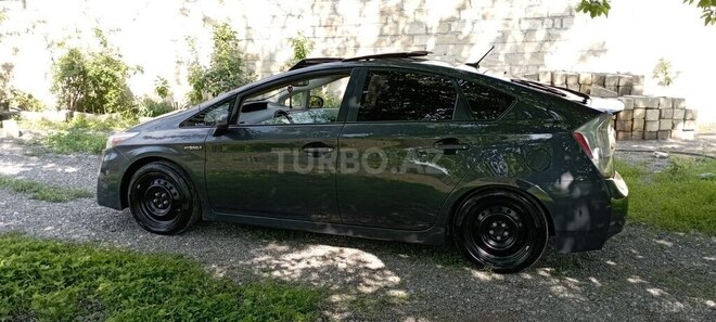 Toyota Prius 2010, 342,500 km - 1.8 l - Bərdə