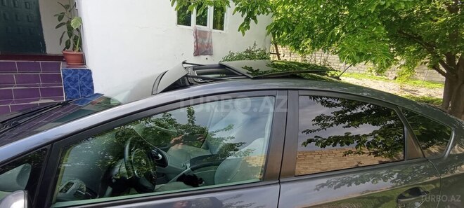 Toyota Prius 2010, 342,500 km - 1.8 l - Bərdə