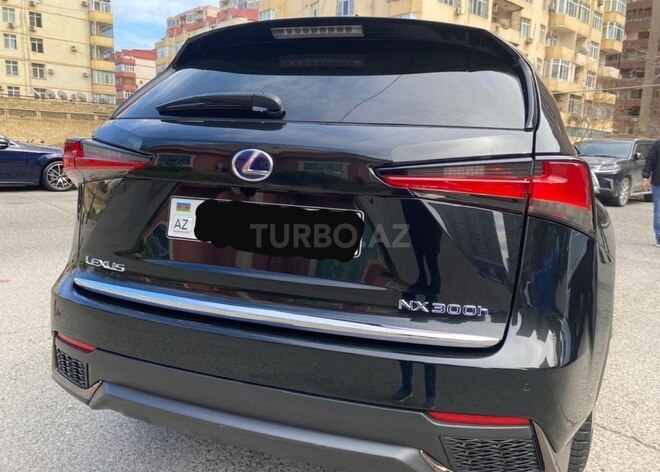Lexus NX 300h 2021, 31,000 km - 2.5 л - Bakı