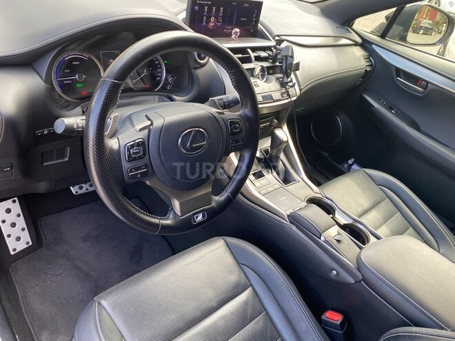 Lexus NX 300h 2021, 31,000 km - 2.5 л - Bakı