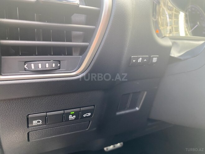 Lexus NX 300h 2021, 31,000 km - 2.5 л - Bakı