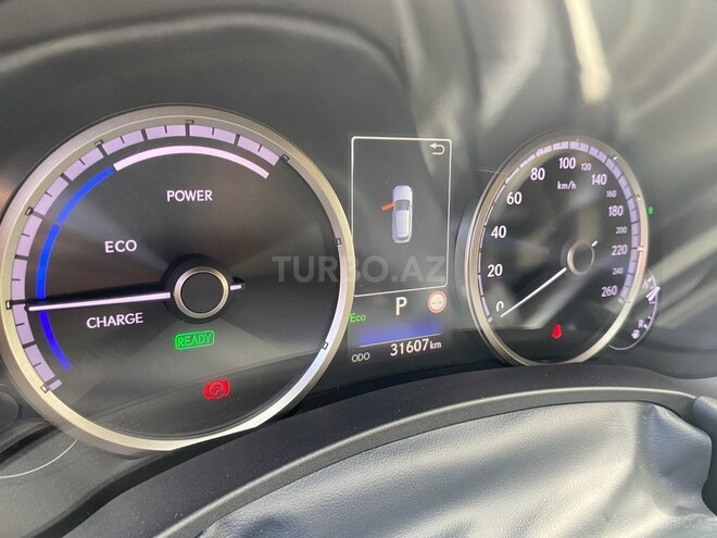 Lexus NX 300h 2021, 31,000 km - 2.5 л - Bakı