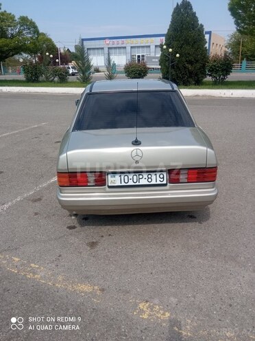 Mercedes 190 1990, 324,567 km - 1.8 l - Qazax