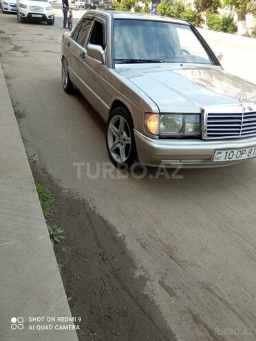 Mercedes 190 1990, 324,567 km - 1.8 l - Qazax