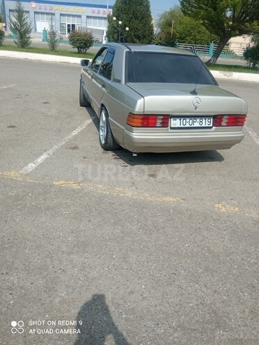 Mercedes 190 1990, 324,567 km - 1.8 l - Qazax