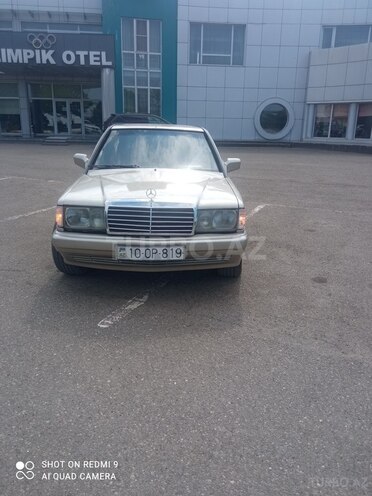 Mercedes 190 1990, 324,567 km - 1.8 l - Qazax