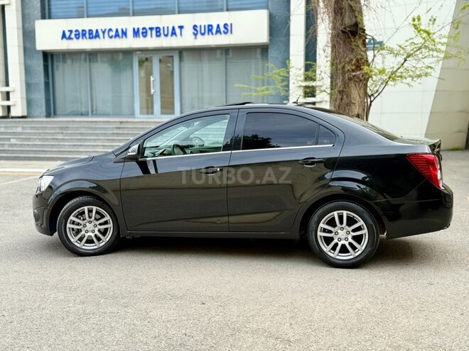 Chevrolet Aveo-6