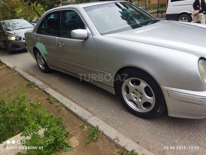Mercedes E 220 d 2000, 381,500 km - 2.2 л - Bakı