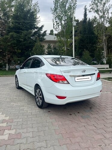 Hyundai Accent 2015, 67,000 km - 1.4 l - Bakı