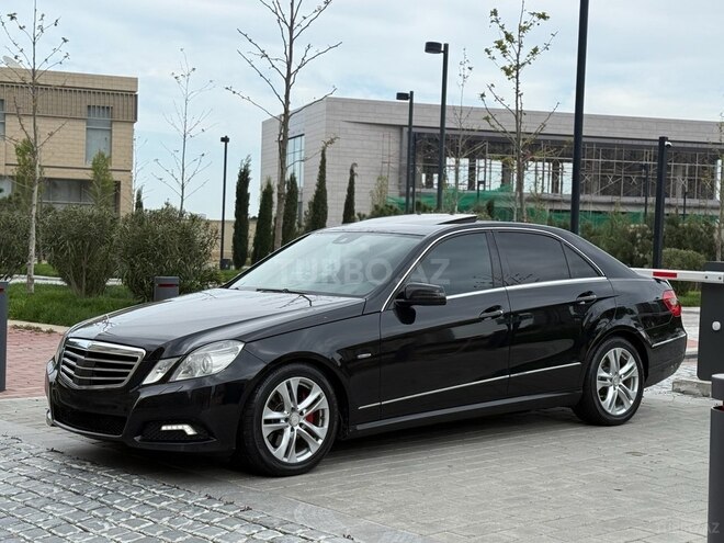Mercedes E 350 2009, 174,000 km - 3.5 l - Bakı
