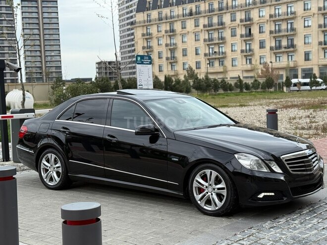 Mercedes E 350 2009, 174,000 km - 3.5 l - Bakı