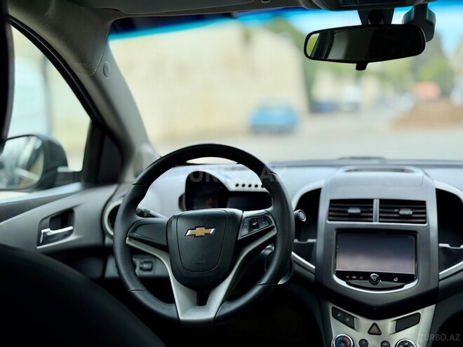 Chevrolet Aveo-15