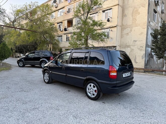 Opel Zafira 2001, 235,400 km - 1.8 l - Sumqayıt