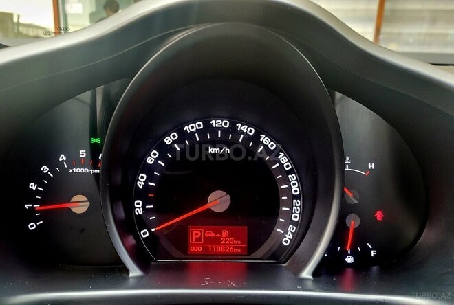 Kia Sportage 2011, 106,245 km - 2.0 l - Bakı
