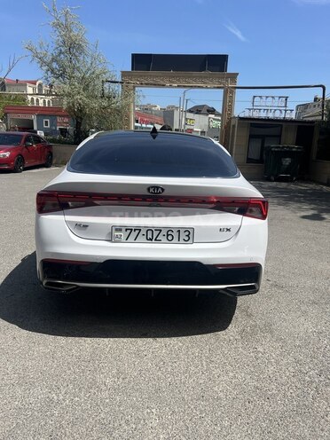 Kia K5-4