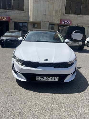 Kia K5-1