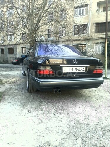 Mercedes E 220 1994, 400,000 km - 2.2 l - Gəncə