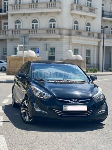 Hyundai Elantra-2