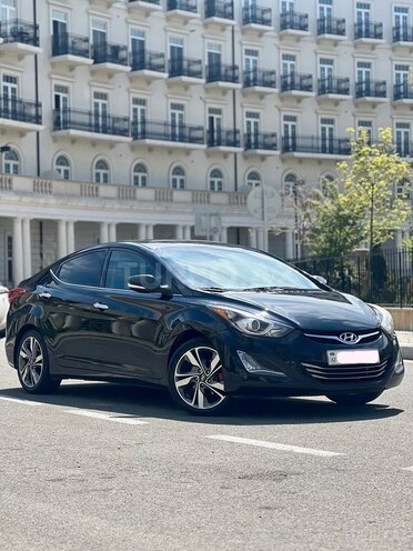 Hyundai Elantra-1