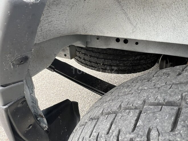 Ford Transit-10